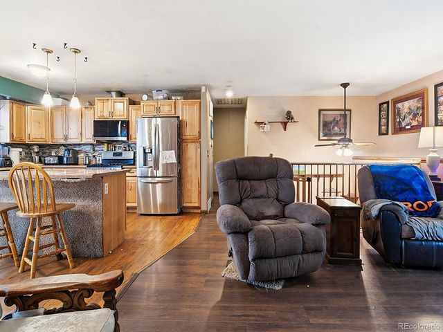 6932 Deframe Ct, Arvada, CO 80004