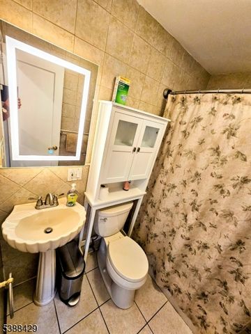 28 Noel Dr, North Arlington Boro, NJ 07031