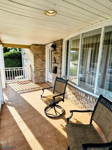 28 Noel Dr, North Arlington Boro, NJ 07031