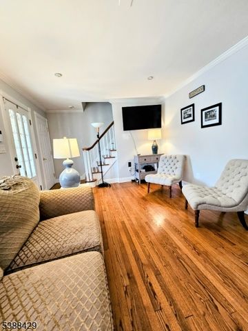 28 Noel Dr, North Arlington Boro, NJ 07031