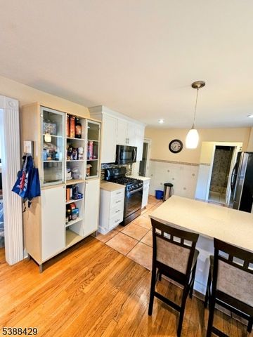 28 Noel Dr, North Arlington Boro, NJ 07031