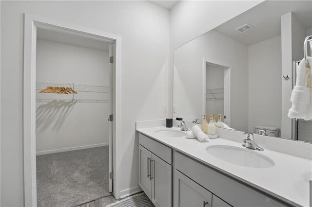 21061 W 217th Court, Spring Hill, KS 66083