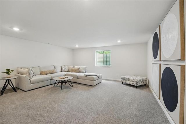 21061 W 217th Court, Spring Hill, KS 66083