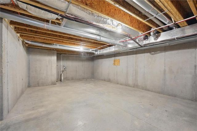 21061 W 217th Court, Spring Hill, KS 66083
