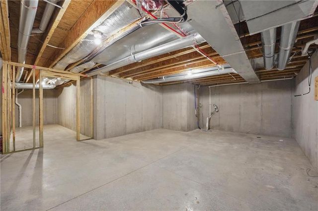 21061 W 217th Court, Spring Hill, KS 66083