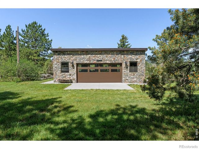 5575 Saint Vrain Road, Longmont, CO 80503