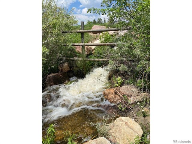 5575 Saint Vrain Road, Longmont, CO 80503