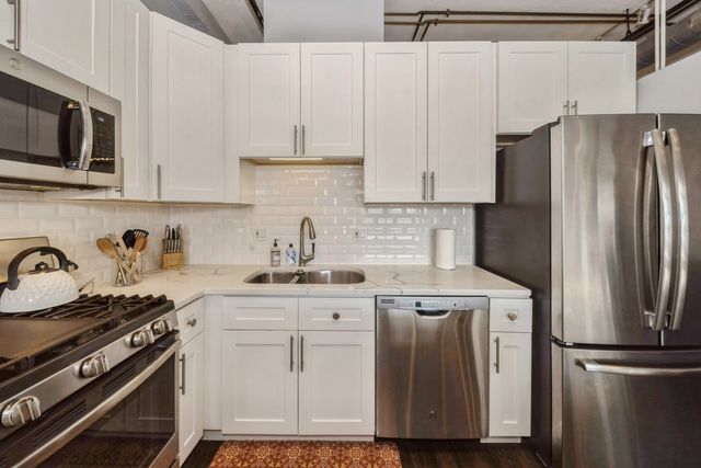 2024 S Wabash Avenue 306, Chicago, IL 60616