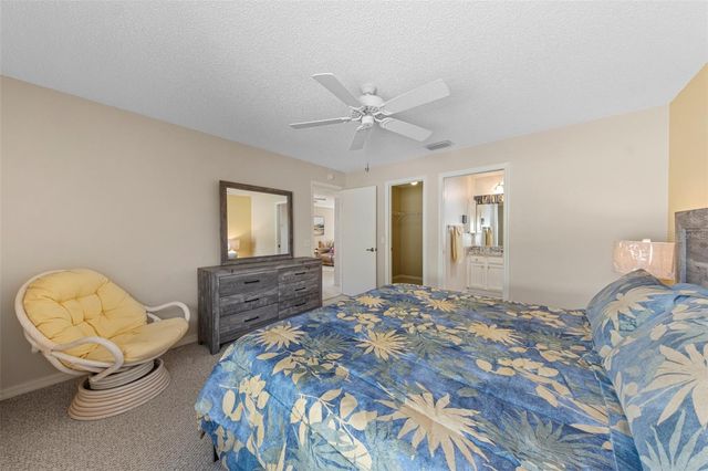 1137 SANTA CRUZ DRIVE, The Villages, FL 32162