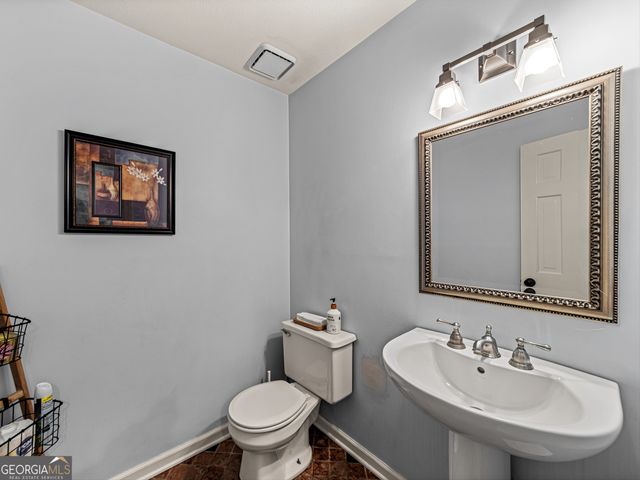 215 Pineywood Road, Griffin, GA 30224