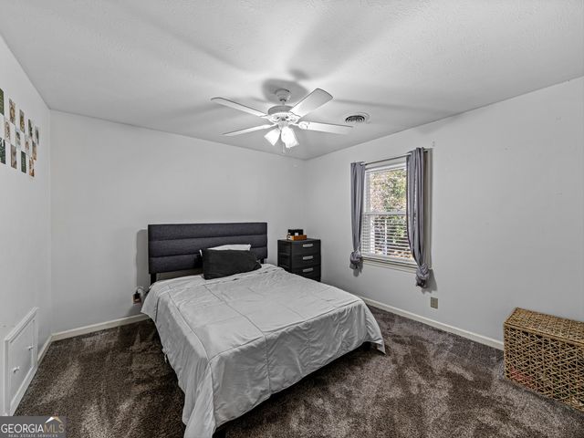 215 Pineywood Road, Griffin, GA 30224