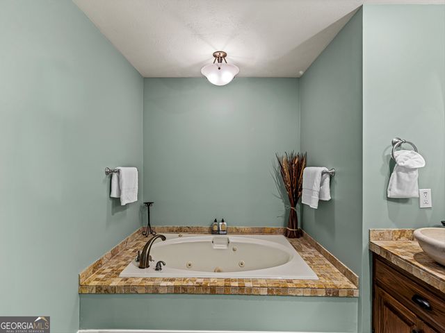 215 Pineywood Road, Griffin, GA 30224