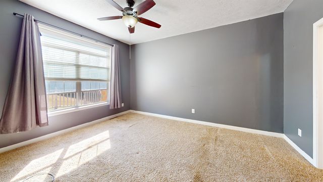 1731 RIVERS EDGE DR SE, Minot, ND 58701
