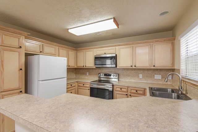 213 Foster Street, Tomball, TX 77375