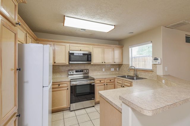 213 Foster Street, Tomball, TX 77375