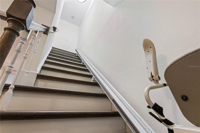 1437 GLENVIEW ROAD, Palm Harbor, FL 34683