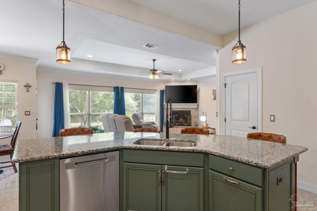 2708 Muirfield Dr, Navarre, FL 32566