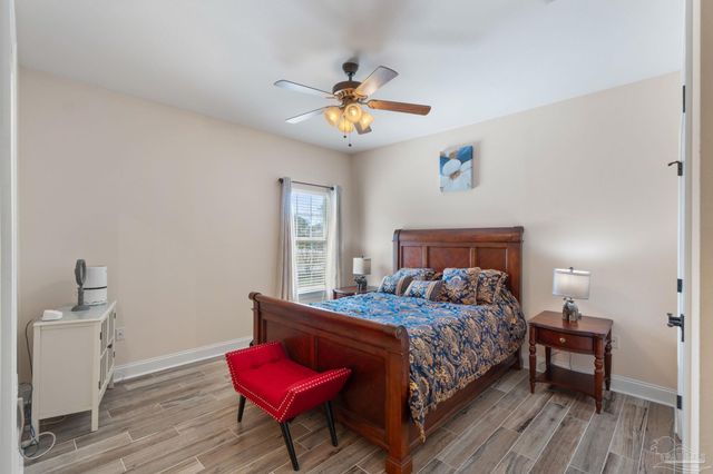 2708 Muirfield Dr, Navarre, FL 32566