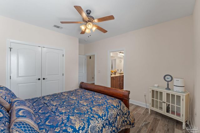 2708 Muirfield Dr, Navarre, FL 32566