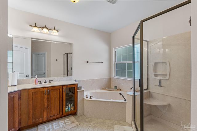 2708 Muirfield Dr, Navarre, FL 32566