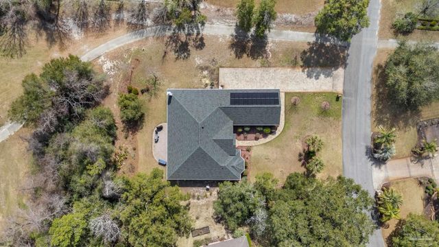 2708 Muirfield Dr, Navarre, FL 32566
