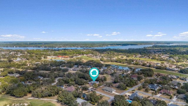 2708 Muirfield Dr, Navarre, FL 32566