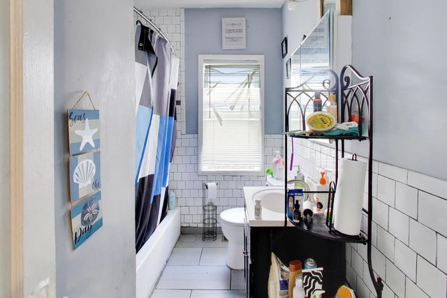 1462 W 73rd Street, Chicago, IL 60636
