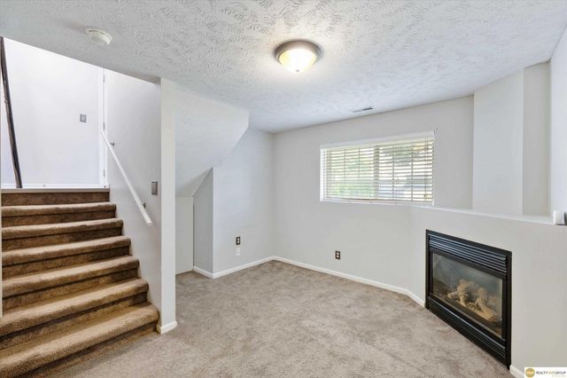 6331 N 128 Street, Omaha, NE 68164