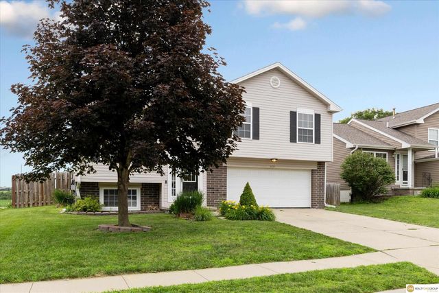 6331 N 128 Street, Omaha, NE 68164