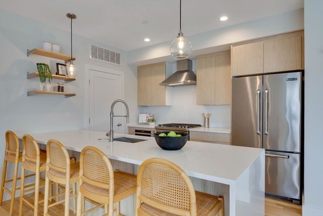 165-167 Bowen Street 3, Boston, MA 02127