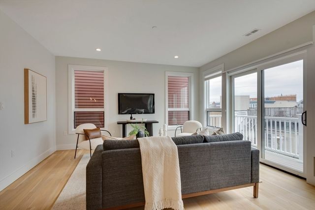 165-167 Bowen Street 3, Boston, MA 02127