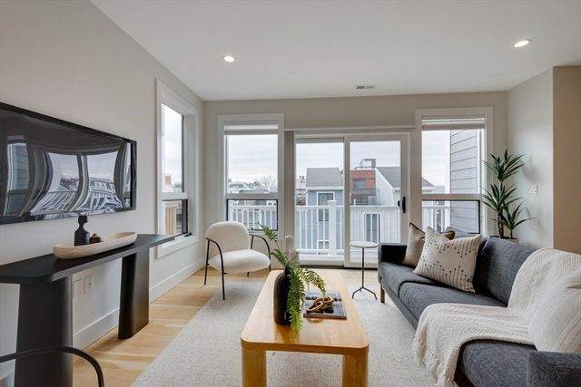 165-167 Bowen Street 3, Boston, MA 02127