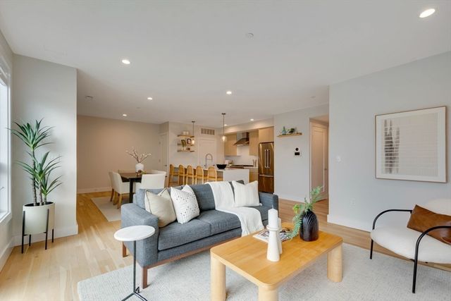 165-167 Bowen Street 3, Boston, MA 02127