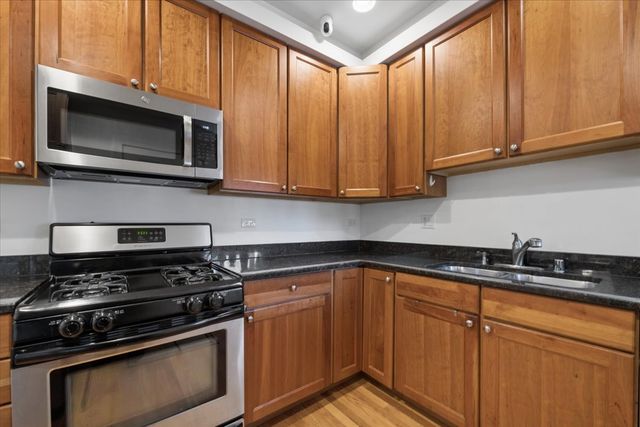 6333 N Glenwood Avenue 3W, Chicago, IL 60660