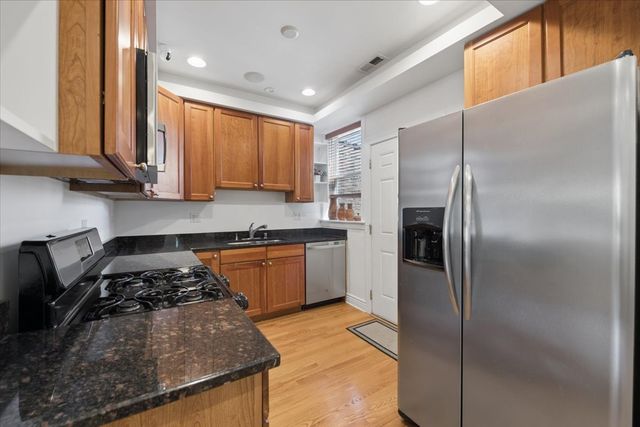 6333 N Glenwood Avenue 3W, Chicago, IL 60660