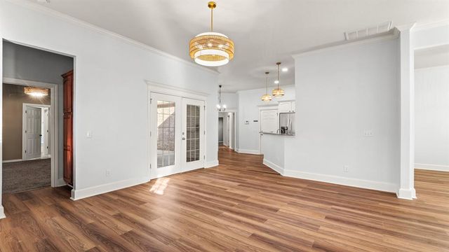 12401 SW 7th Street, Yukon, OK 73099