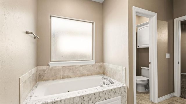 12401 SW 7th Street, Yukon, OK 73099