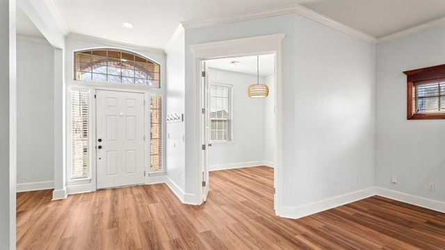 12401 SW 7th Street, Yukon, OK 73099