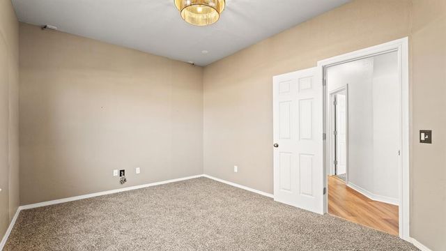 12401 SW 7th Street, Yukon, OK 73099