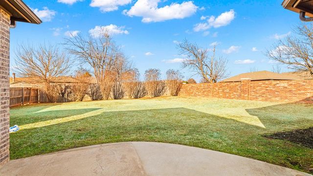 12401 SW 7th Street, Yukon, OK 73099