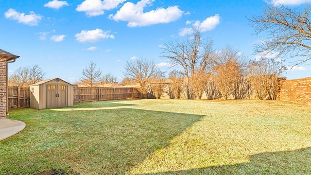 12401 SW 7th Street, Yukon, OK 73099