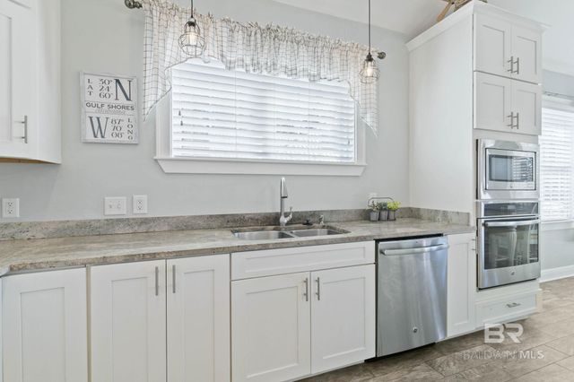 18818 James Road, Gulf Shores, AL 36542