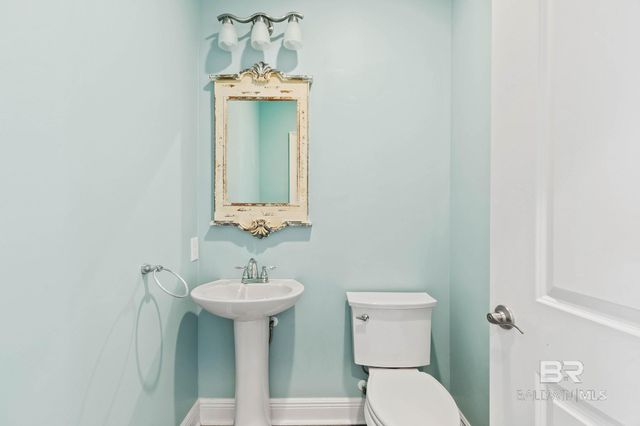 18818 James Road, Gulf Shores, AL 36542