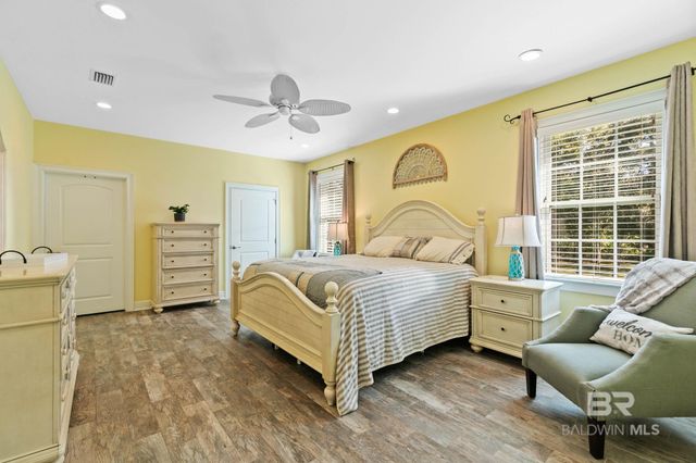 18818 James Road, Gulf Shores, AL 36542