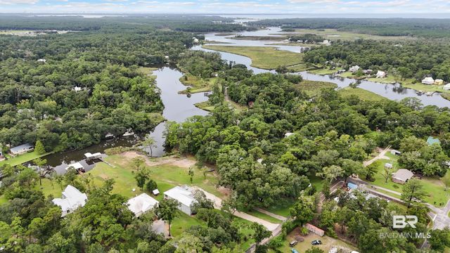 18818 James Road, Gulf Shores, AL 36542