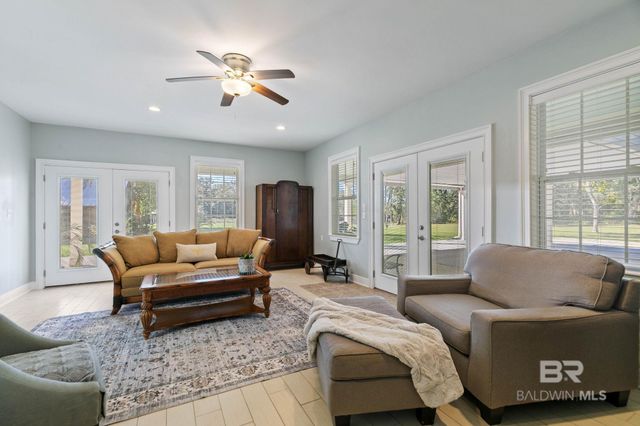 18818 James Road, Gulf Shores, AL 36542