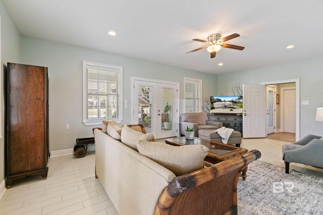 18818 James Road, Gulf Shores, AL 36542