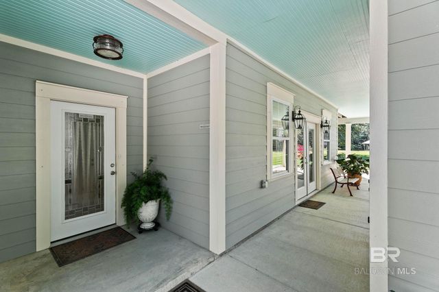 18818 James Road, Gulf Shores, AL 36542