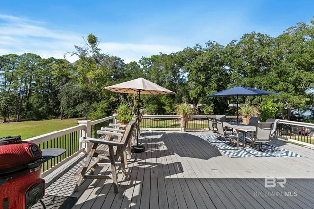 18818 James Road, Gulf Shores, AL 36542