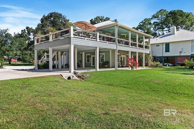 18818 James Road, Gulf Shores, AL 36542